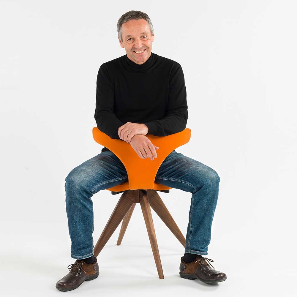 Freisitz Postion Rückwerts auch im Büro oder Home Office