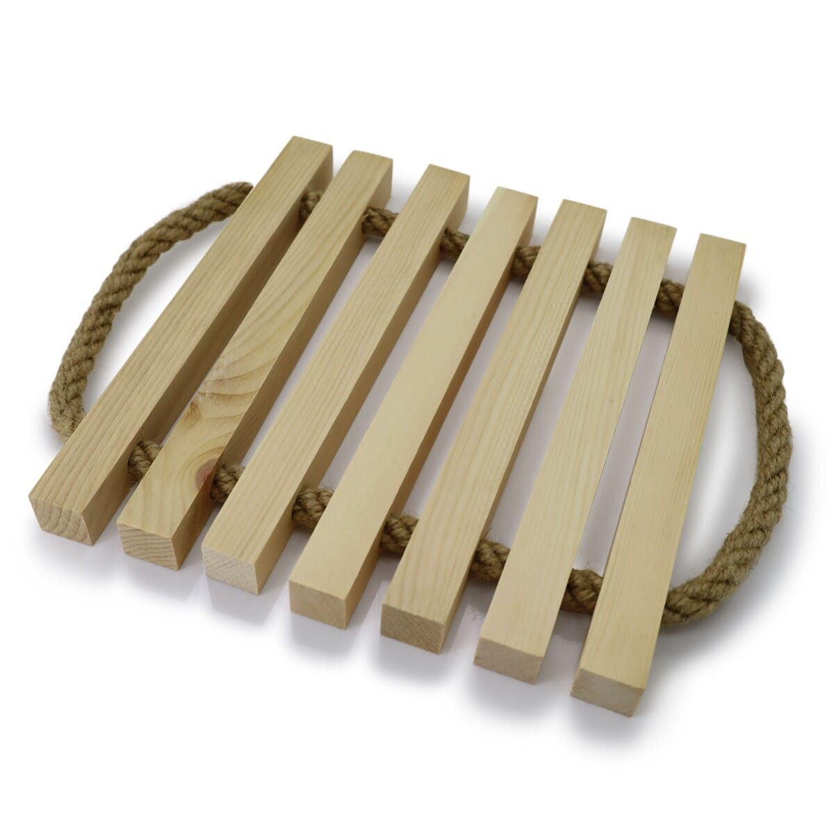 Entdecken Sie die hochwertige Zirben Arven Brot Unterlage mit Kordeln. Perfekt zum Präsentieren und Schneiden von Brot. Antibakteriell, natürlich und elegant.